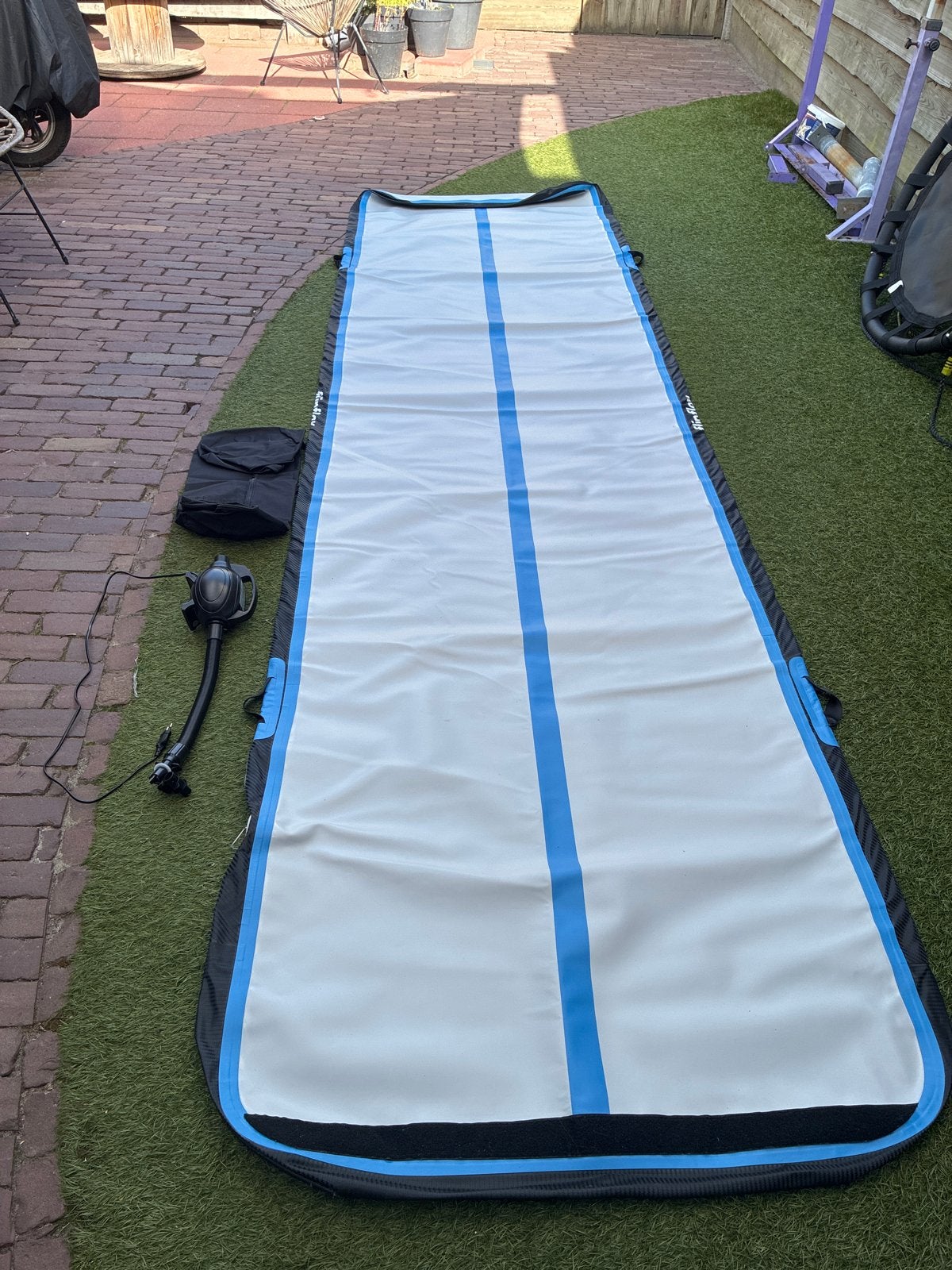 Flipflex Airtrack 4 meter met pomp en tas zo goed als nieuw, Sport en Fitness, Ophalen, Zo goed als nieuw