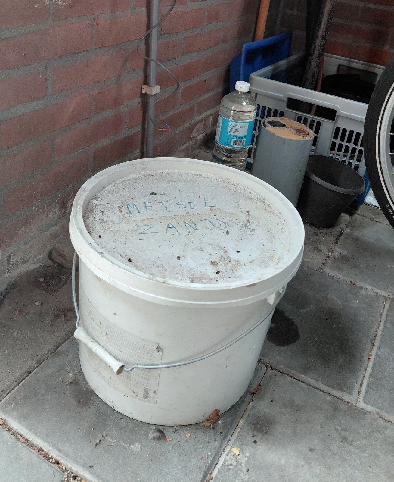 Gratis 2 emmers zand, Tuin en Terras, Ophalen