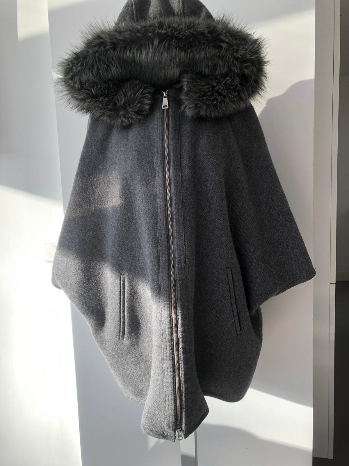 Nieuw Fuchs Schmitt poncho cape jas grijs 42 44 46 xl xxxl, Verzenden, Nieuw, Maat 42/44 (L), Grijs