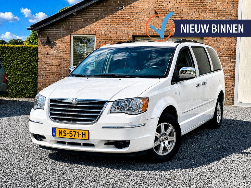 Chrysler Grand Voyager 4.0 V6 LIMITED WHITE 257PK STOW&GO 3x, Auto's, Automaat, Dealer onderhouden, Gebruikt, Beige