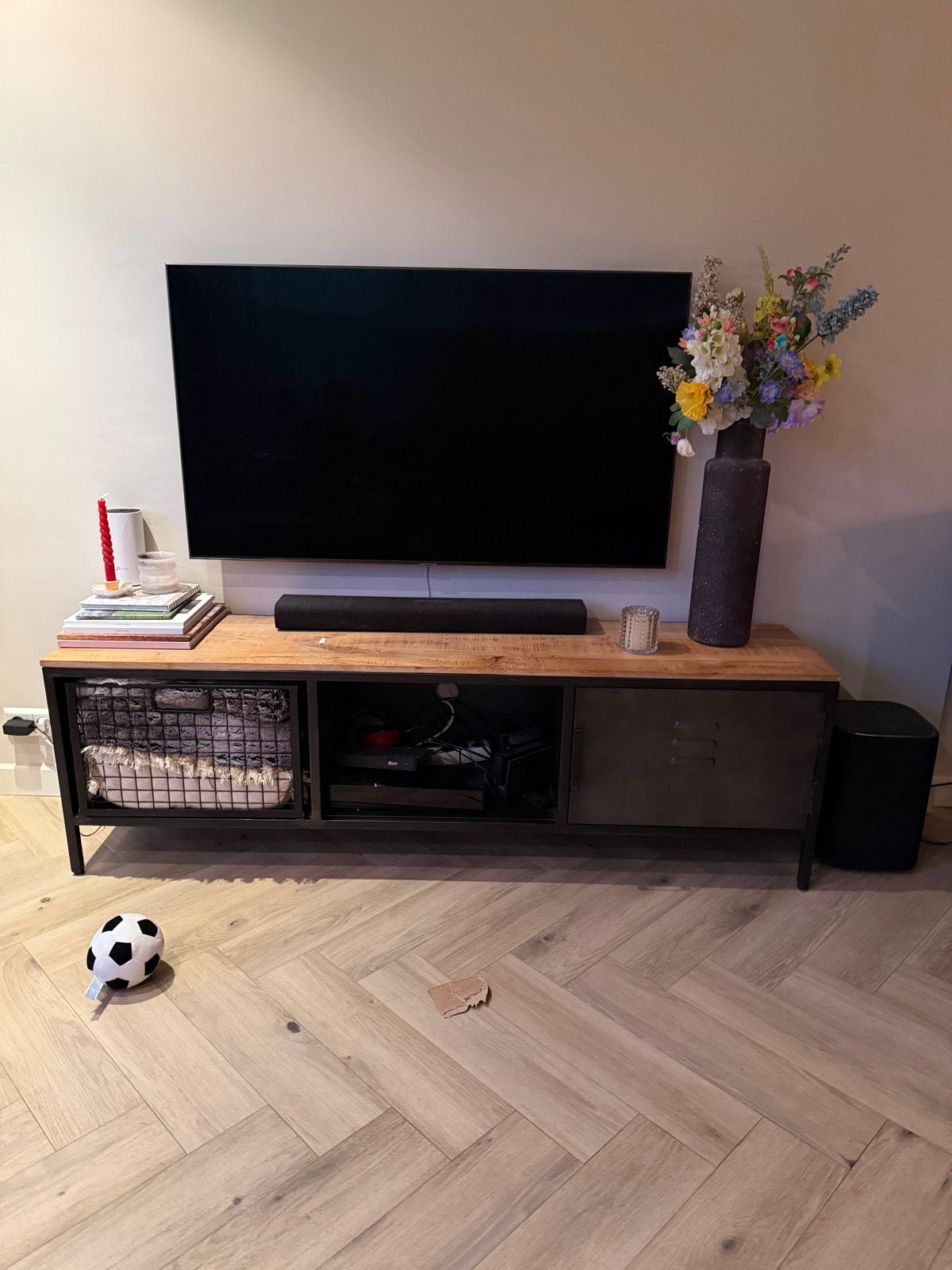 Industriële TV-kast met mangohouten blad en metalen frame, Huis en Inrichting, Ophalen, Gebruikt, 150 tot 200 cm, Minder dan 100 cm