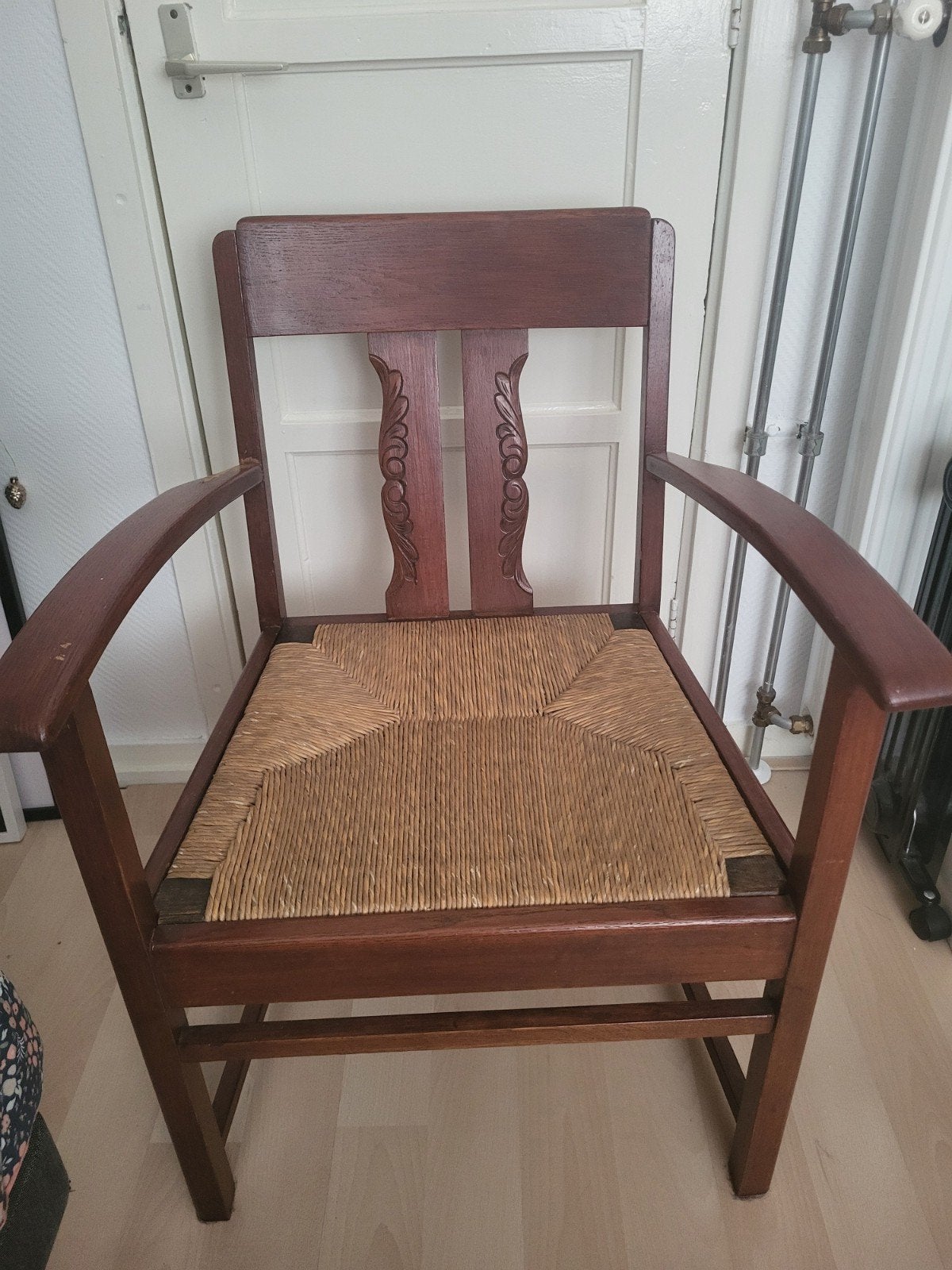 Vintage houten stoel met biezen zitting, Ophalen