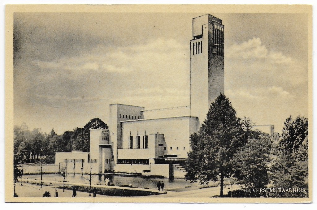 Hilversum Raadhuis ongelopen Ansichtkaart ( B7143 ), Ophalen of Verzenden, Voor 1920, Ongelopen, Noord-Holland