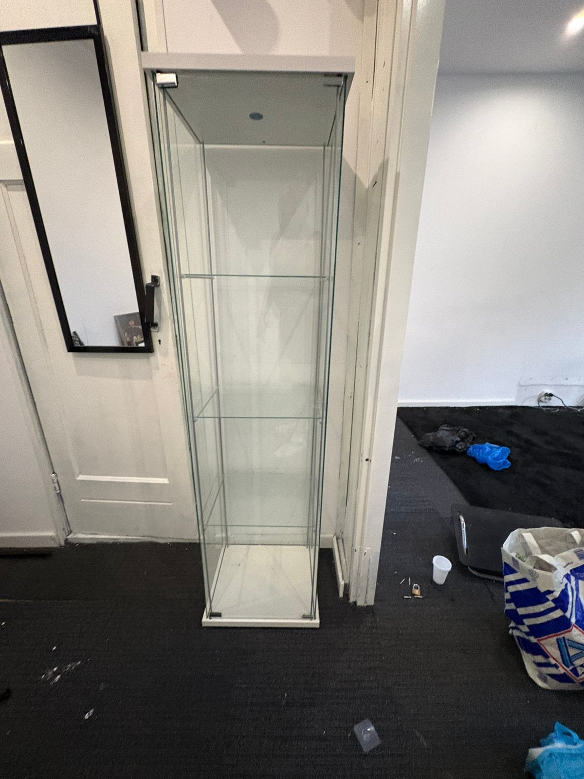 Ikea Detolf Vitrinekast, Huis en Inrichting, Kasten | Vitrinekasten, Ophalen, 50 tot 100 cm, Zo goed als nieuw, 150 tot 200 cm