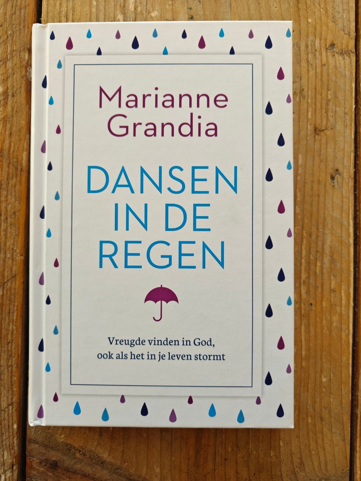Dansen in de regen., Ophalen of Verzenden