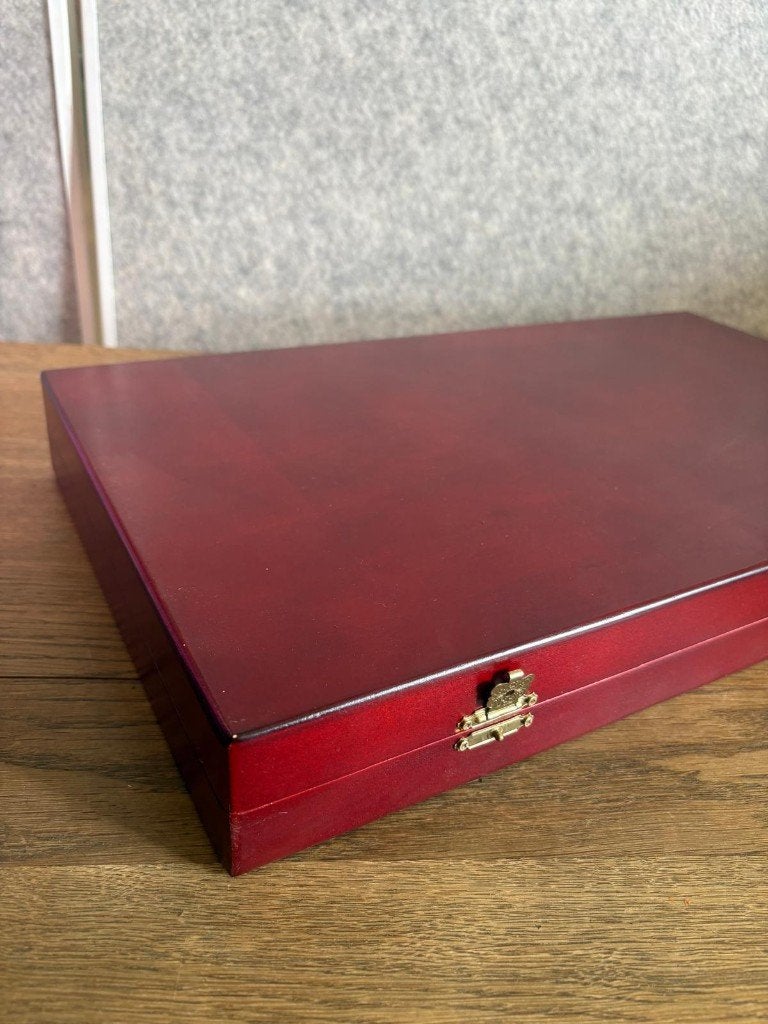 Houten backgammon spel – 48 x 28 cm (2 stuks), Ophalen, Een of twee spelers, Morsestraat 11 6716 AH Ede, Schaakkoning