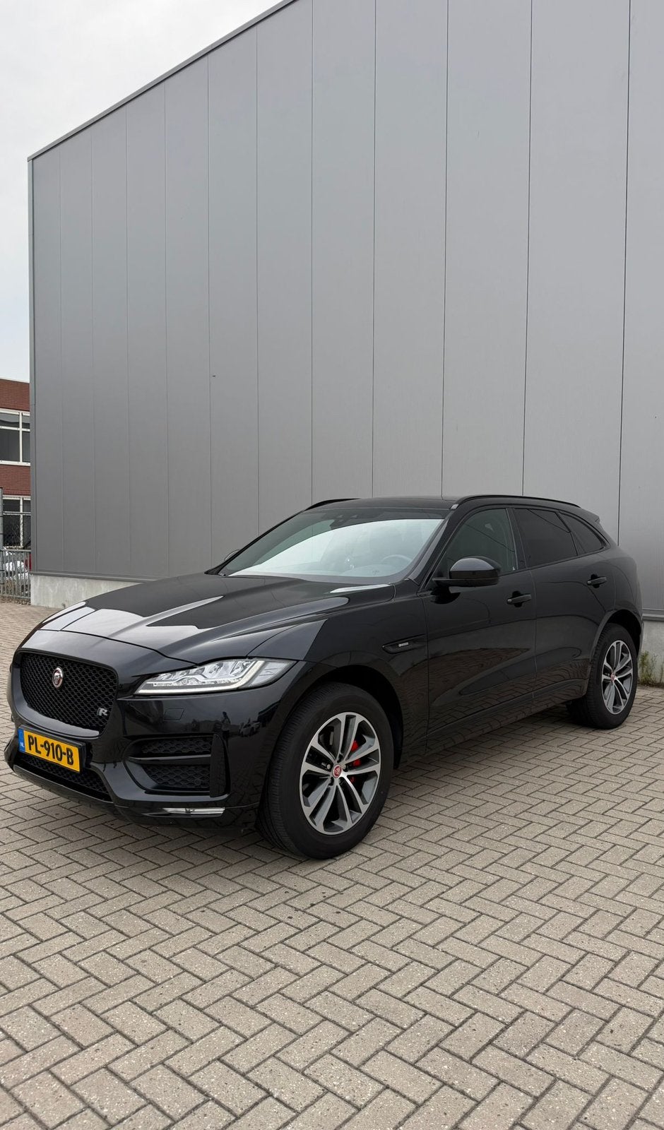 Jaguar F-Pace 2.0 179 PK | R-Line | Black pack| Winter pack, Auto's, Jaguar, Automaat, 4 cilinders, 179 pk, Leder en Stof