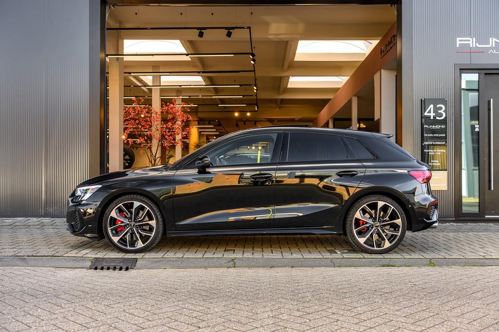 Audi A3 Sportback 2.0 TFSI S3 quattro Edition One |B&O|Pano|, Auto's, Adaptive Cruise Control, Gebruikt, 4 cilinders, 1984 cc