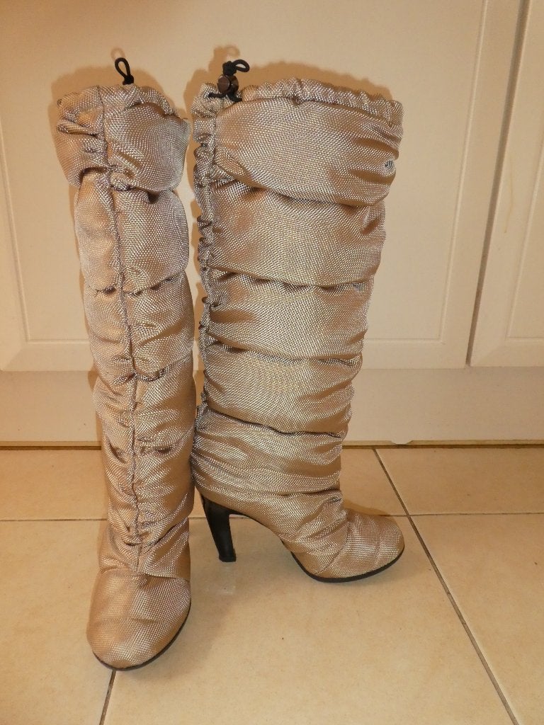 United Nude hoge laarzen maat 36 gewatteerd beige goud ZGAN, Hoge laarzen, United Nude, Verzenden, Beige
