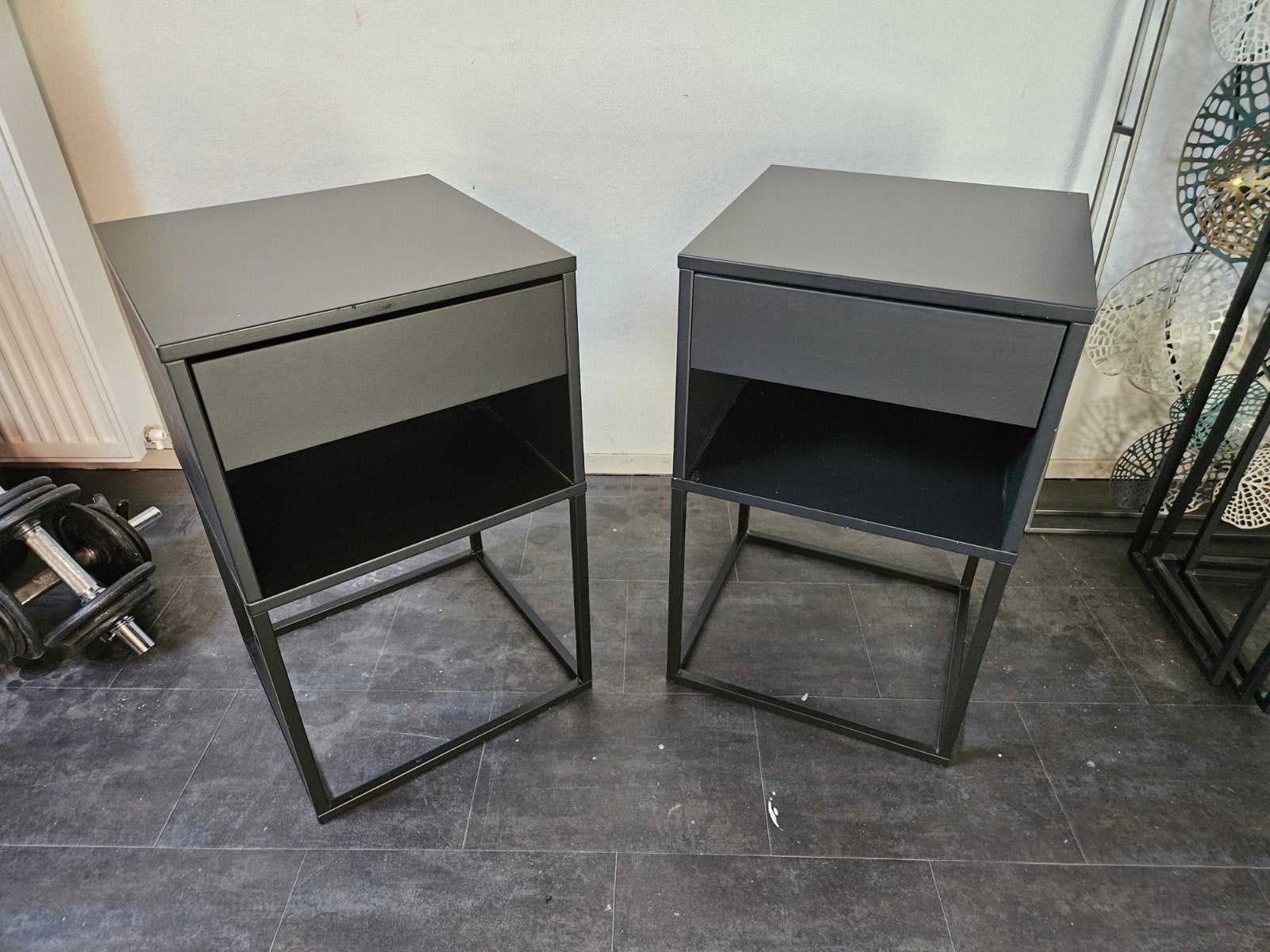 2x Vikhammer nachtkastje IKEA, Ophalen, Minder dan 45 cm, 55 tot 70 cm, Zo goed als nieuw