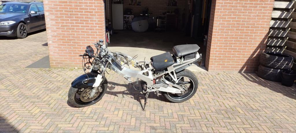 Honda Fireblade 900 RR Frame met kenteken (geschorst), Motoren, Ophalen
