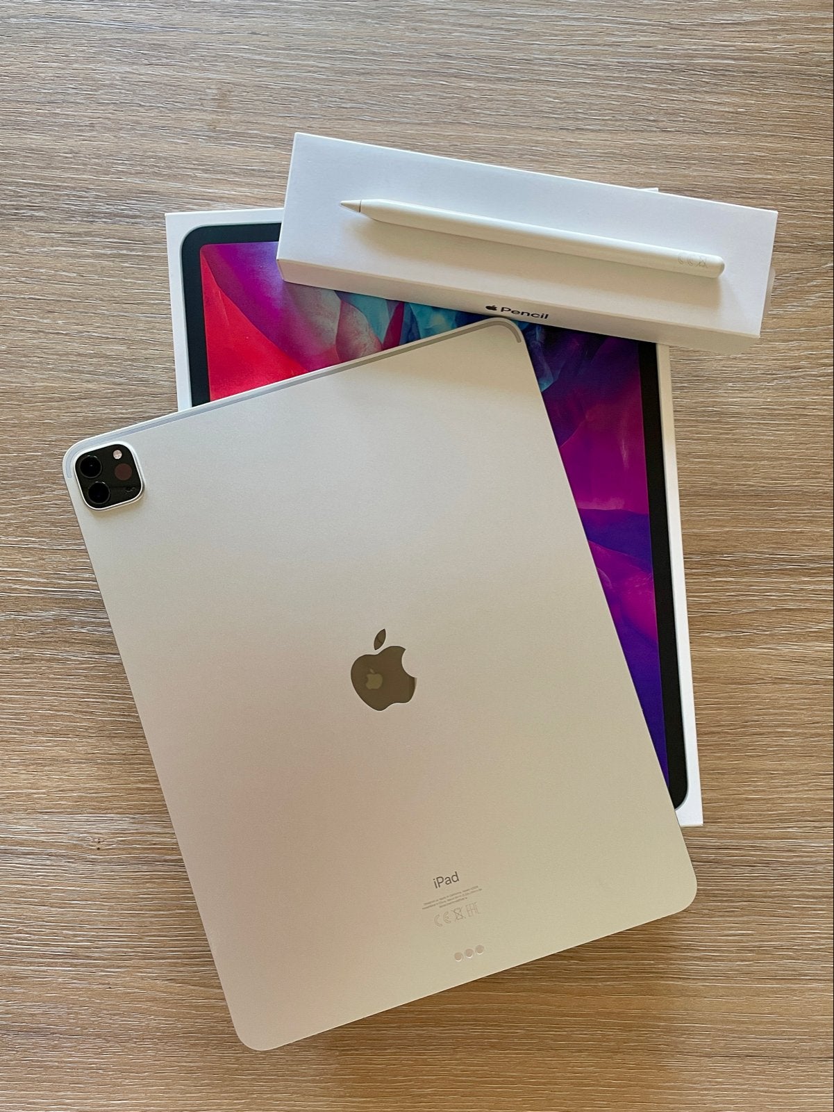 Apple iPad Pro 2020 12,9” zilver 512GB + Pencil 2 & Hoes