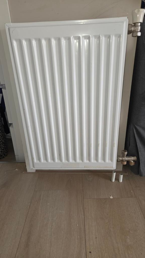 Radiator plieger 60x40 nieuw compleet, Radiator, Nieuw, Minder dan 60 cm, Ophalen of Verzenden