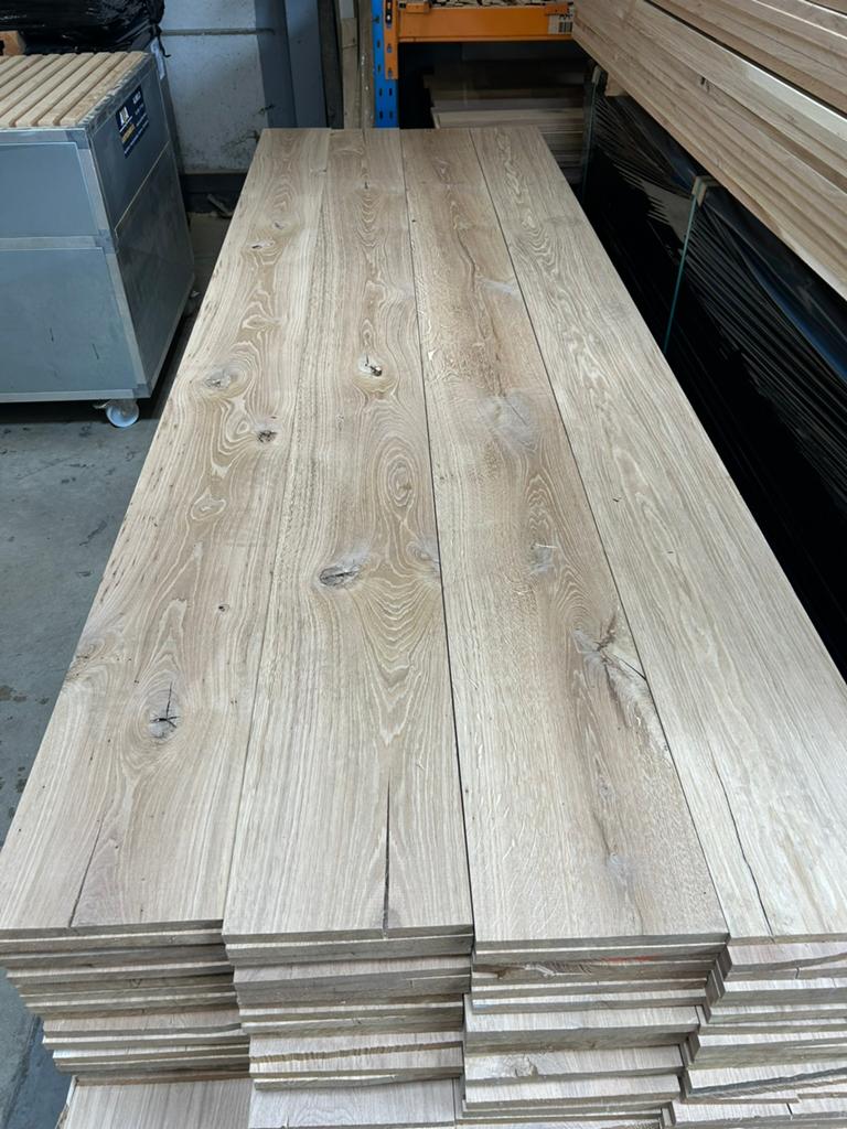 Planken eiken te koop. 250x20 mm 2300/3000 mm lengte, Minder dan 25 mm, Eiken, Ophalen of Verzenden, Zo goed als nieuw