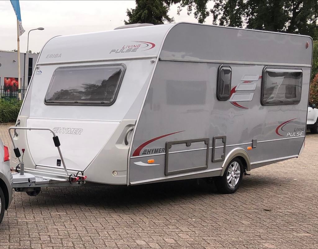 Eriba Living Pulse Caravan 440/mover /Tent/erker, Vast bed, Treinzit, Particulier, 5 tot 6 meter