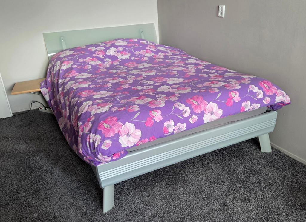 Bed electrisch verstelbaar, Huis en Inrichting, Slaapkamer | Bedden, Ophalen, Gebruikt, Tweepersoons