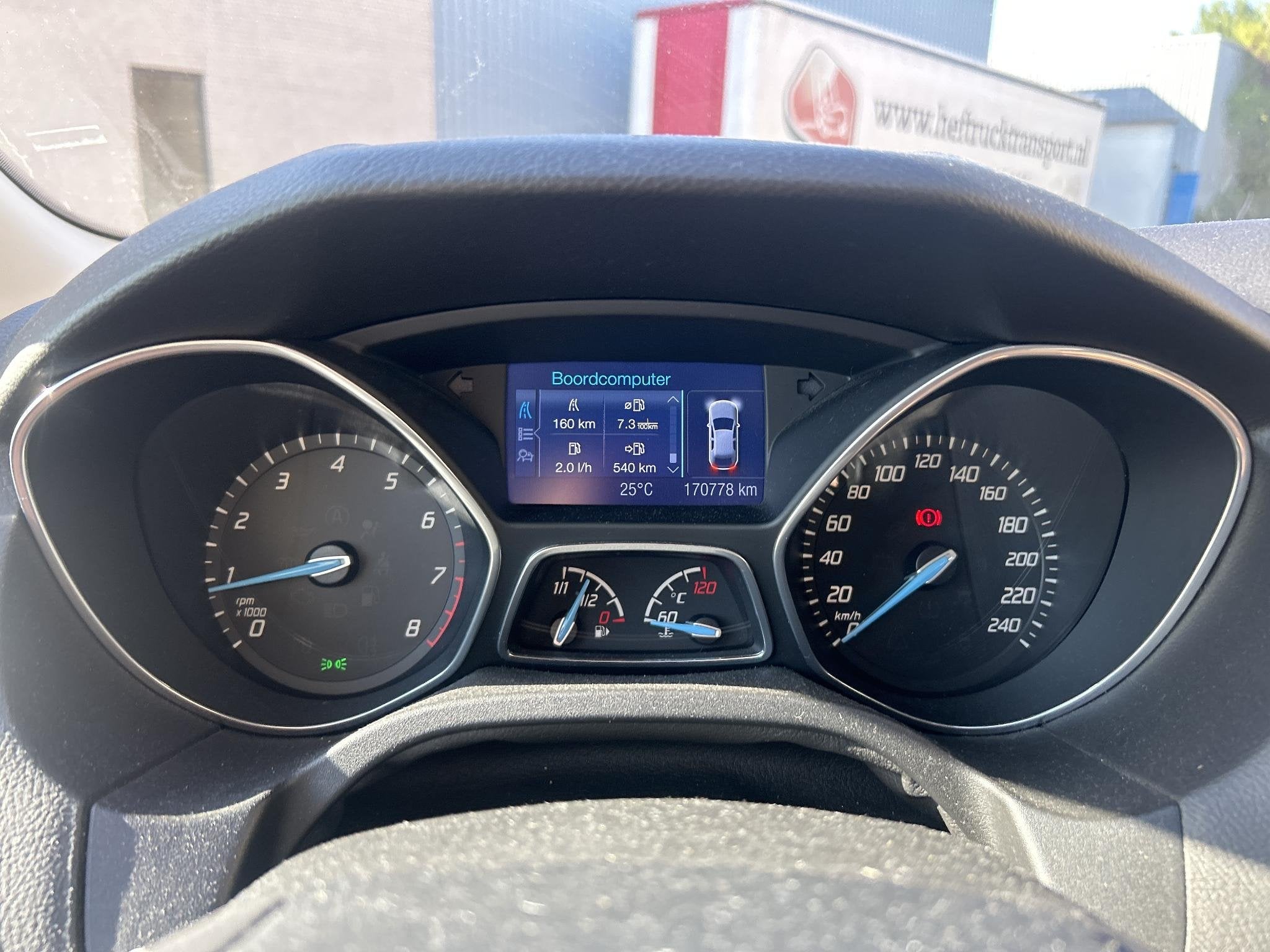 Foto 12 van Ford Focus Wagon 1.0 EcoBoost Titanium | Climate | Cruise |