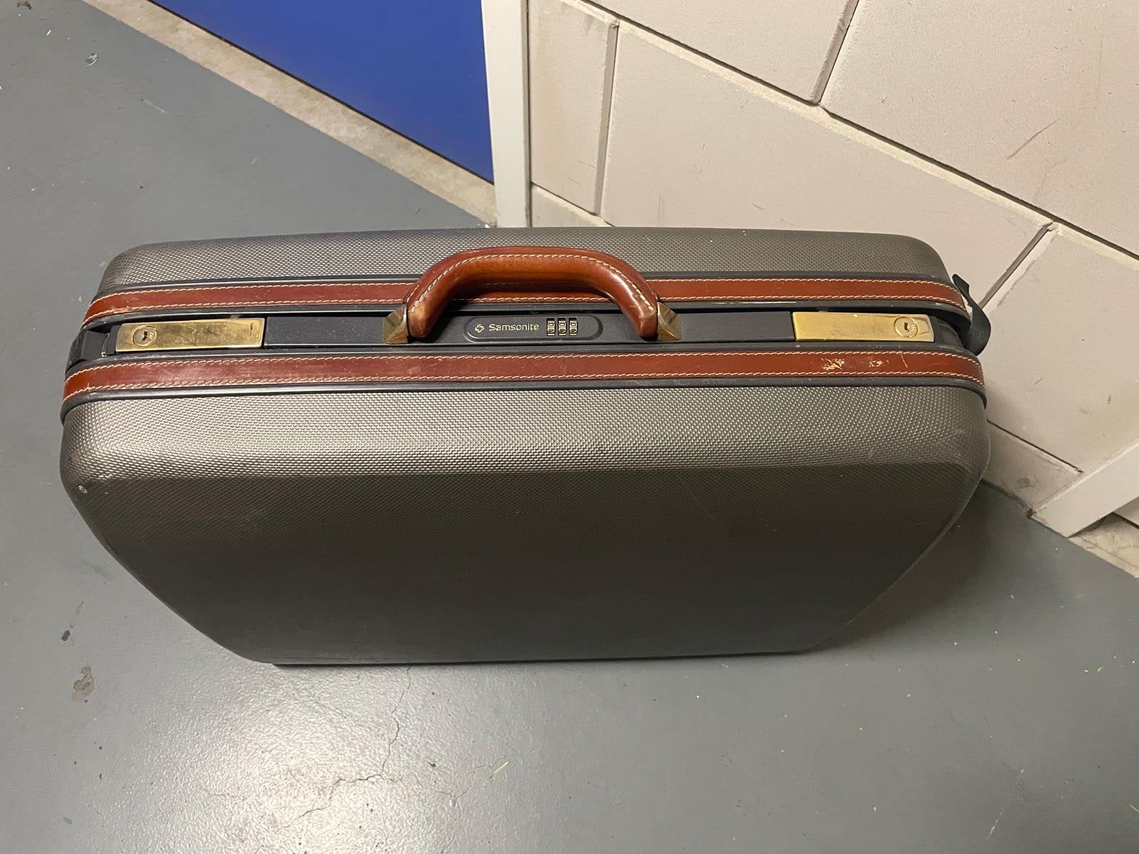 Samsungnight reiskoffertje luxe uitvoering Large model, Hard kunststof, Slot, 45 tot 55 cm, Zo goed als nieuw