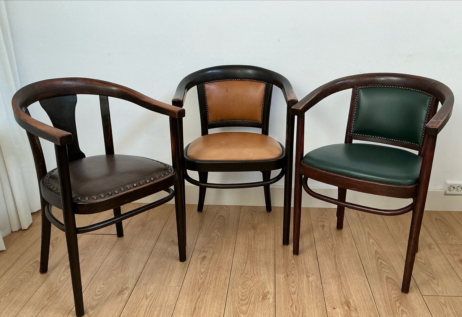 Set van 3 gerestaureerde Thonet stoelen met armleuning, Ophalen