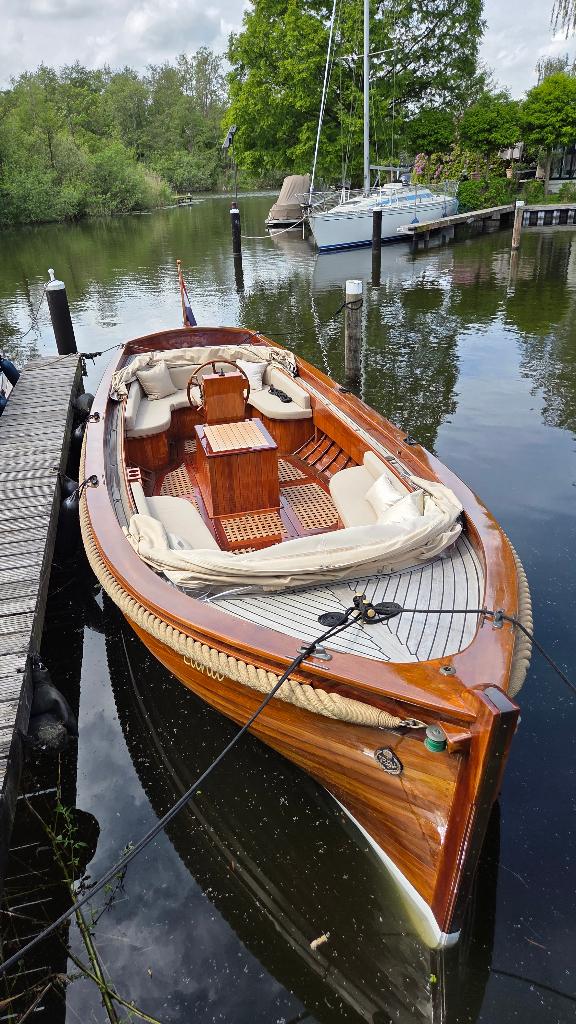 SCHITTERENDE SLOEP !!  7,5 meter (met ligplaats Loosdrecht), Rondzit, Overige typen, Binnenboordmotor, 1.00 - 1.50 meter