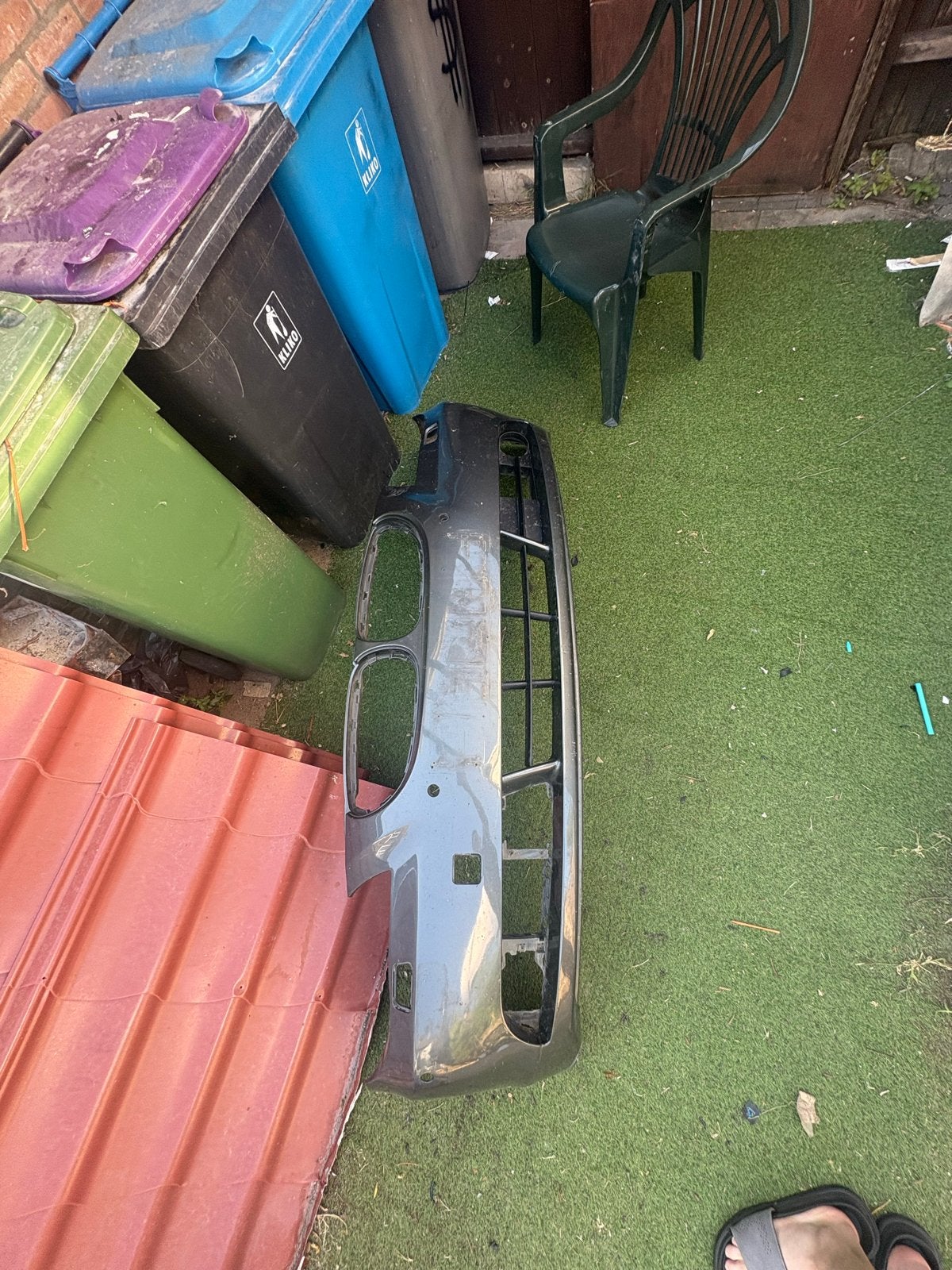 Voorbumper BMW E60 met PDC - Grijs, Auto-onderdelen, Gebruikt, Voor, Ophalen of Verzenden, Bumper