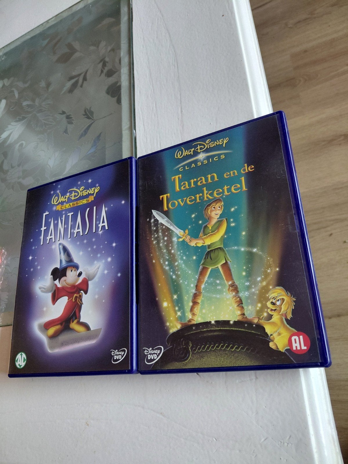 Disney Classics dvd's Fantasia & Taran en de Toverketel, Tekenfilm, Ophalen of Verzenden, Zo goed als nieuw, Alle leeftijden