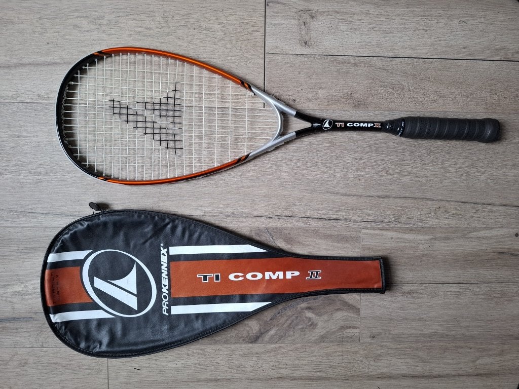 PROKENNEX TI COMP II squash racket, Sport en Fitness, Ophalen of Verzenden, Zo goed als nieuw, Racket, Met hoes