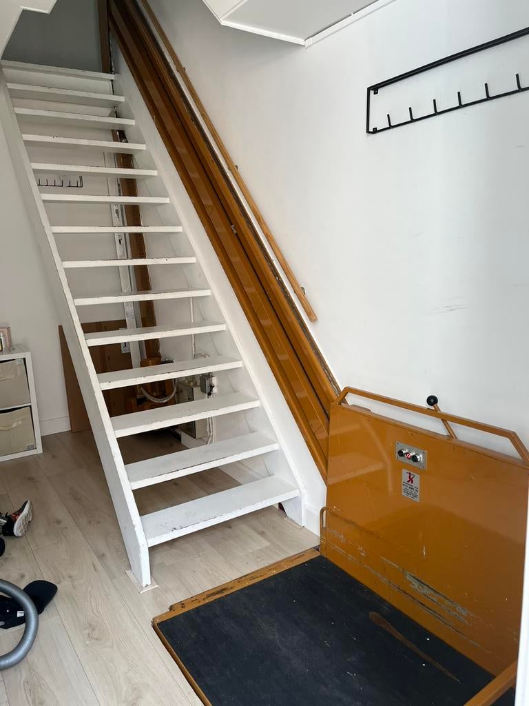 Plateau lift, Ophalen, Gebruikt, 4 meter of meer