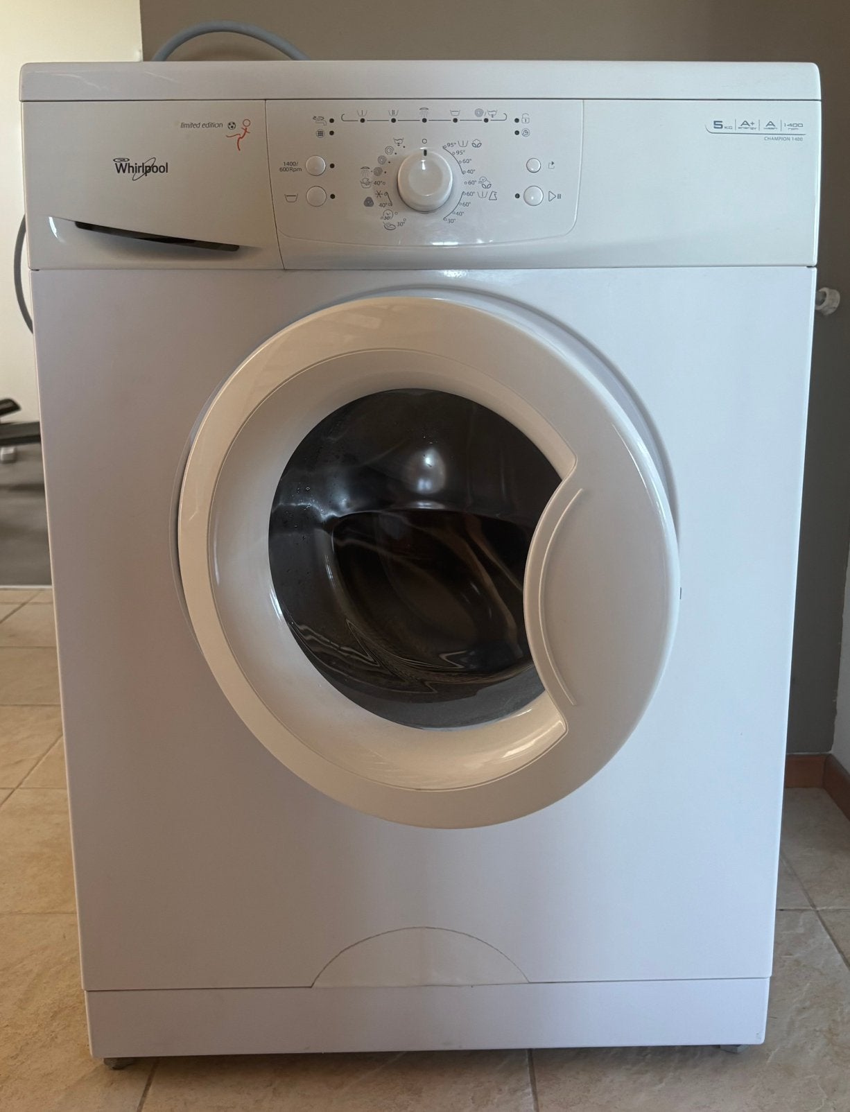 Whirlpool Champion 1400 limited edition, Ophalen, Zo goed als nieuw, 1200 tot 1600 toeren, 85 tot 90 cm