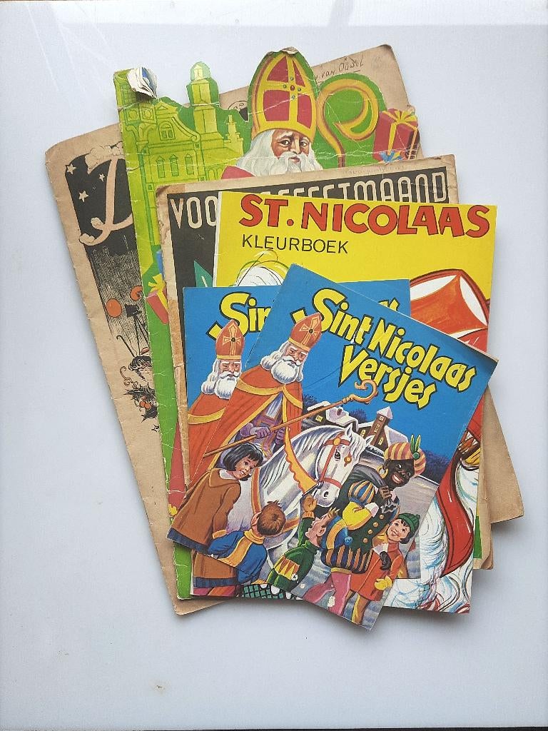 Leuk pakket Sint Nicolaas boeken 4 x, Diversen, Sinterklaas, Ophalen of Verzenden, Zo goed als nieuw