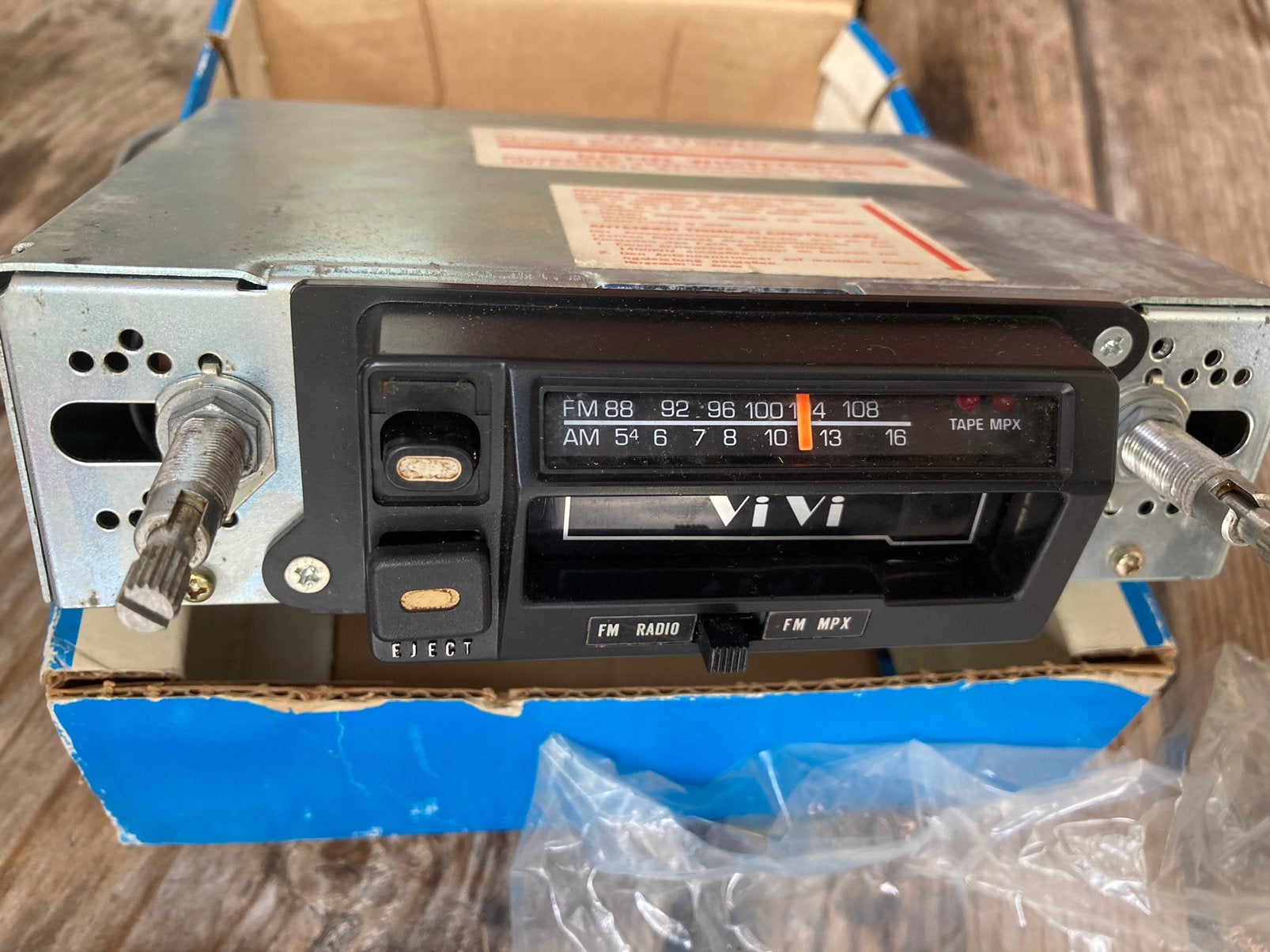 Vivi  200 FX autoradio met casette vintage nieuw, Ophalen of Verzenden, Nieuw