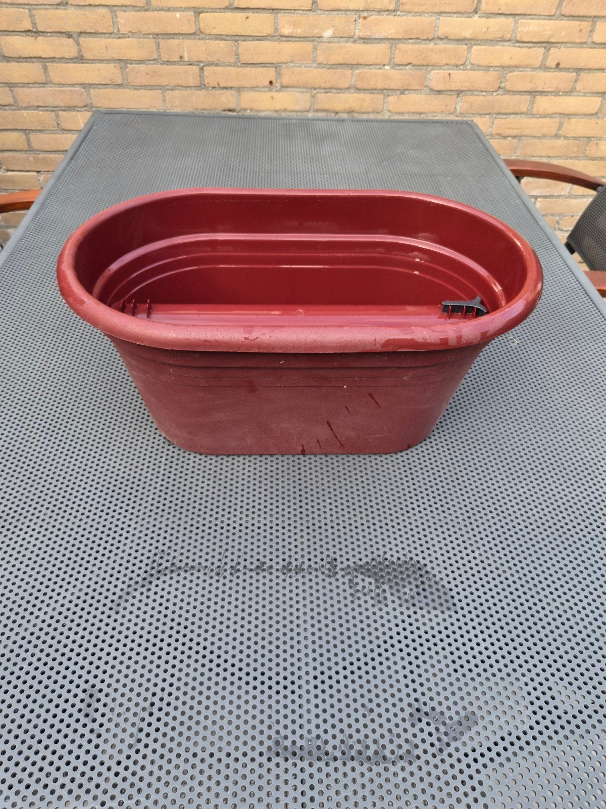 Rode bloembak ovaal - Gebruikt, Ophalen, Kunststof, Gebruikt, Minder dan 30 cm
