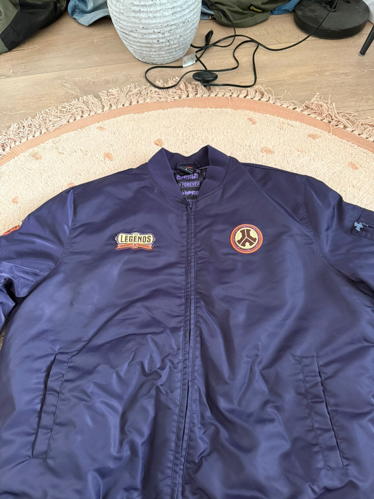 Defqon 1 legends bomber 25th anniversary, Ophalen of Verzenden, Nieuw, Maat 52/54 (L), Blauw