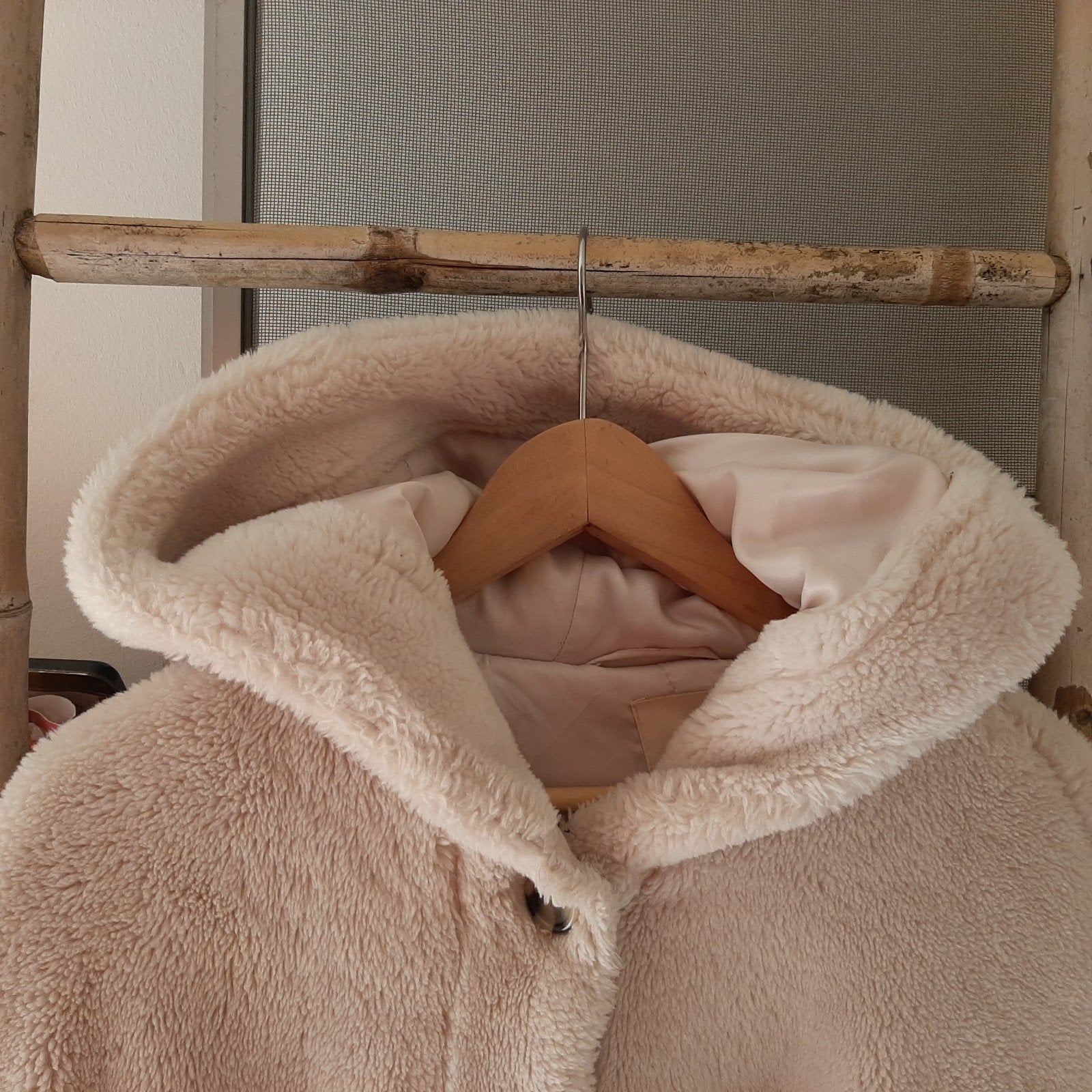 lange bontjas met capuchon, H&M, Beige, Gedragen, Ophalen