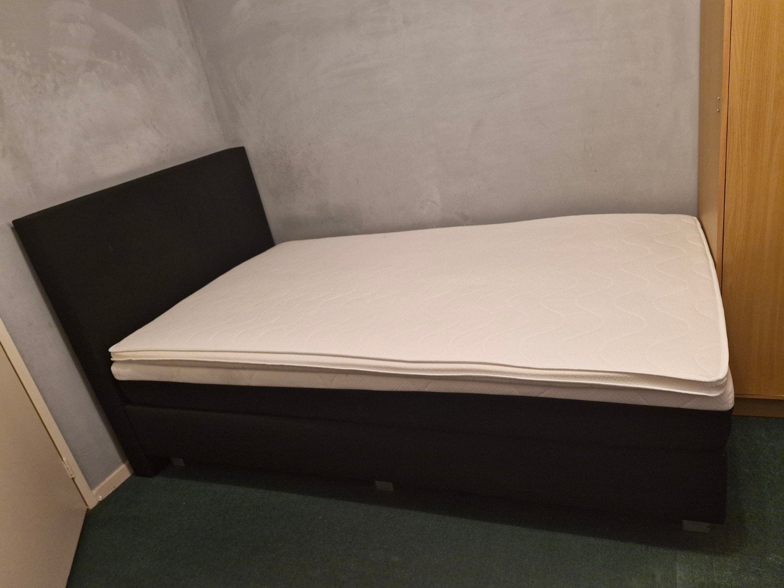 Twijfelaar boxspring 120x200cm met hoofdbord, matras & toppe, Ophalen, Gebruikt, Zwart, Twijfelaar