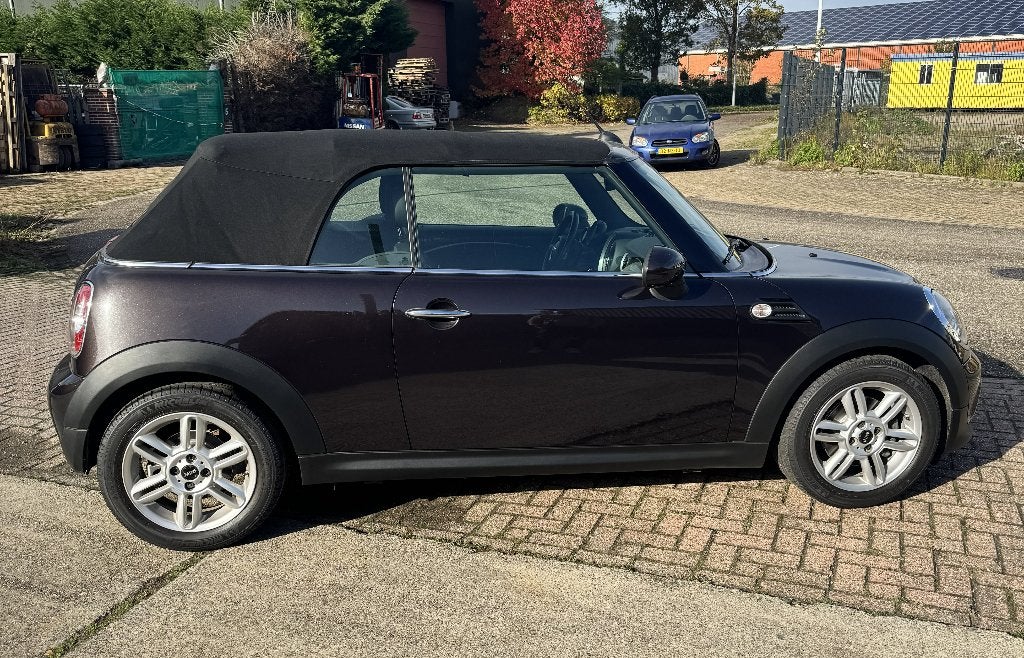 Mini 1.6 Cooper Cabrio /leder/stoelverw./climate/cruise, Dealer onderhouden, 4 cilinders, Bedrijf, Handgeschakeld