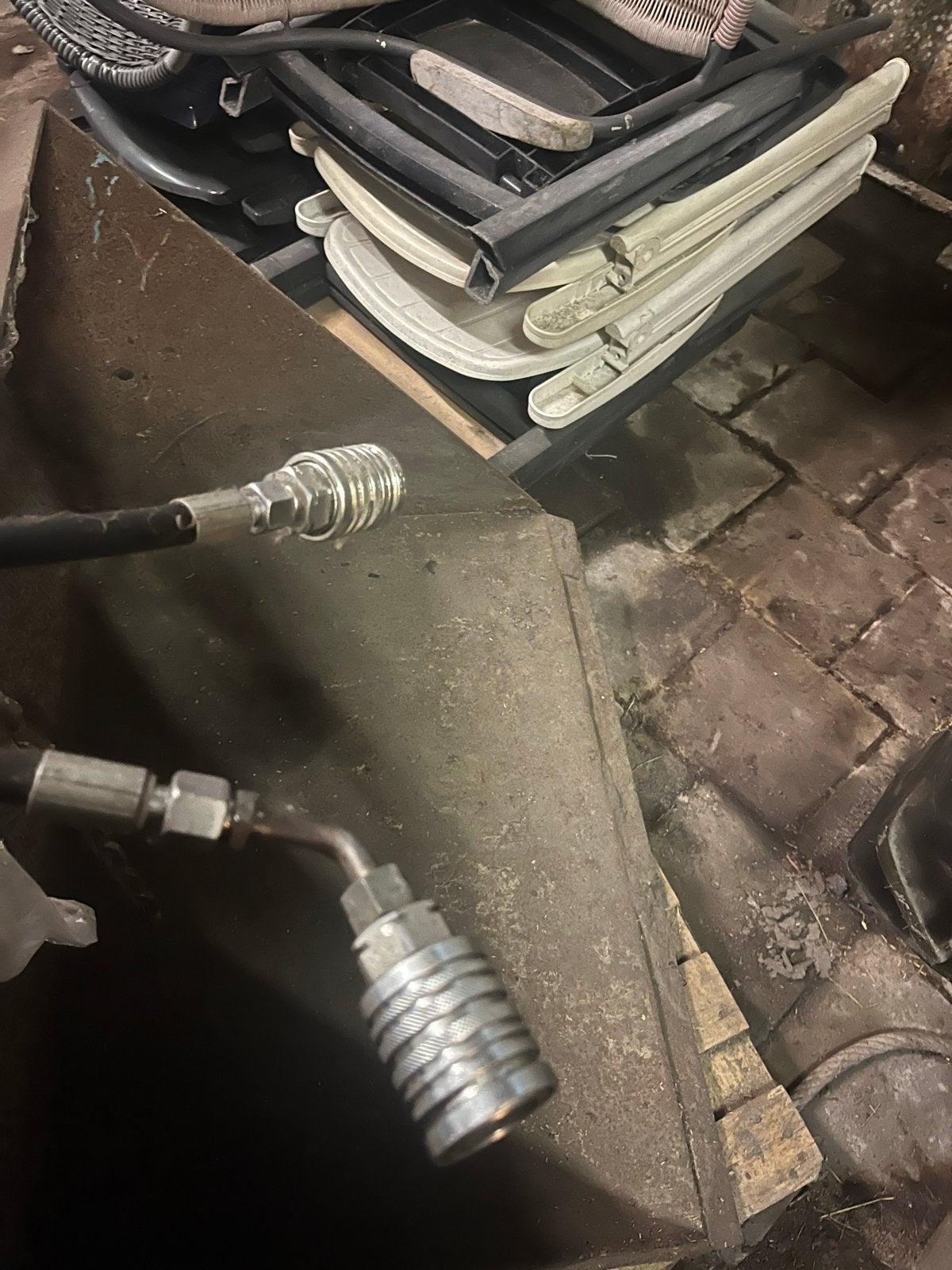 Hoogkiepbak 1m breed voor shovel/heftruck, goede staat, Ophalen