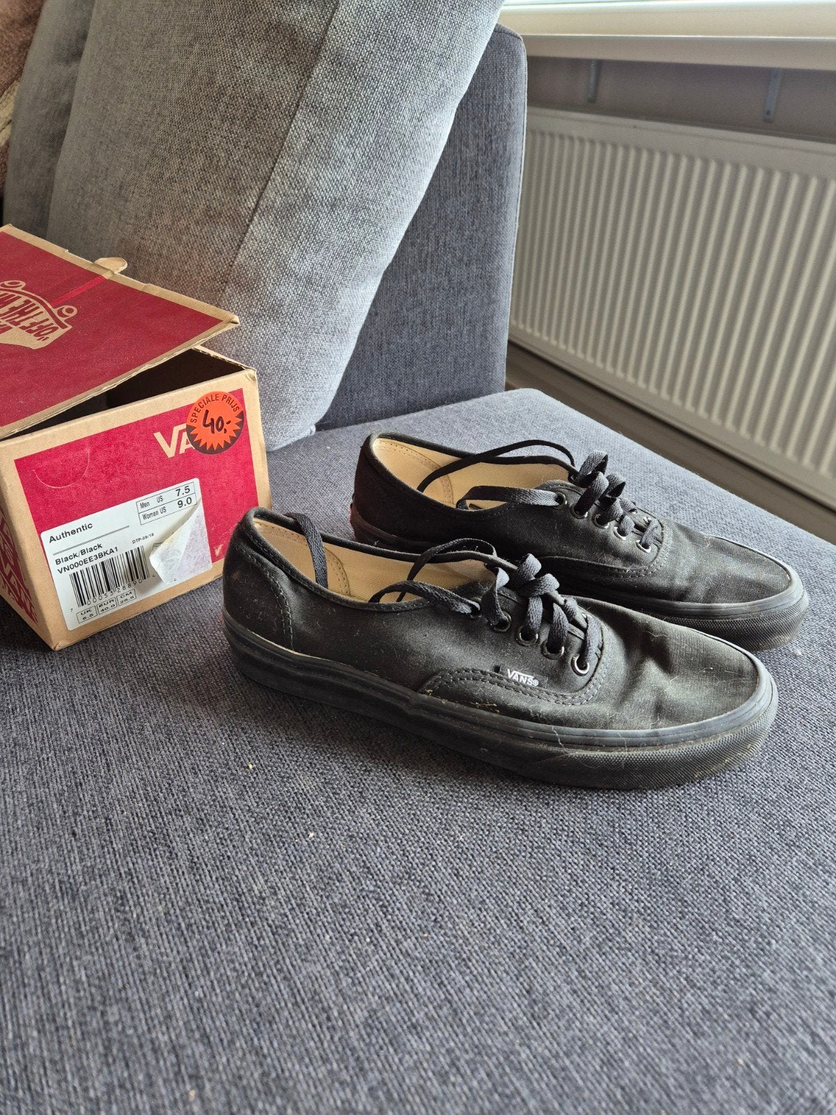 Vans, Ophalen of Verzenden, Zo goed als nieuw, Zwart