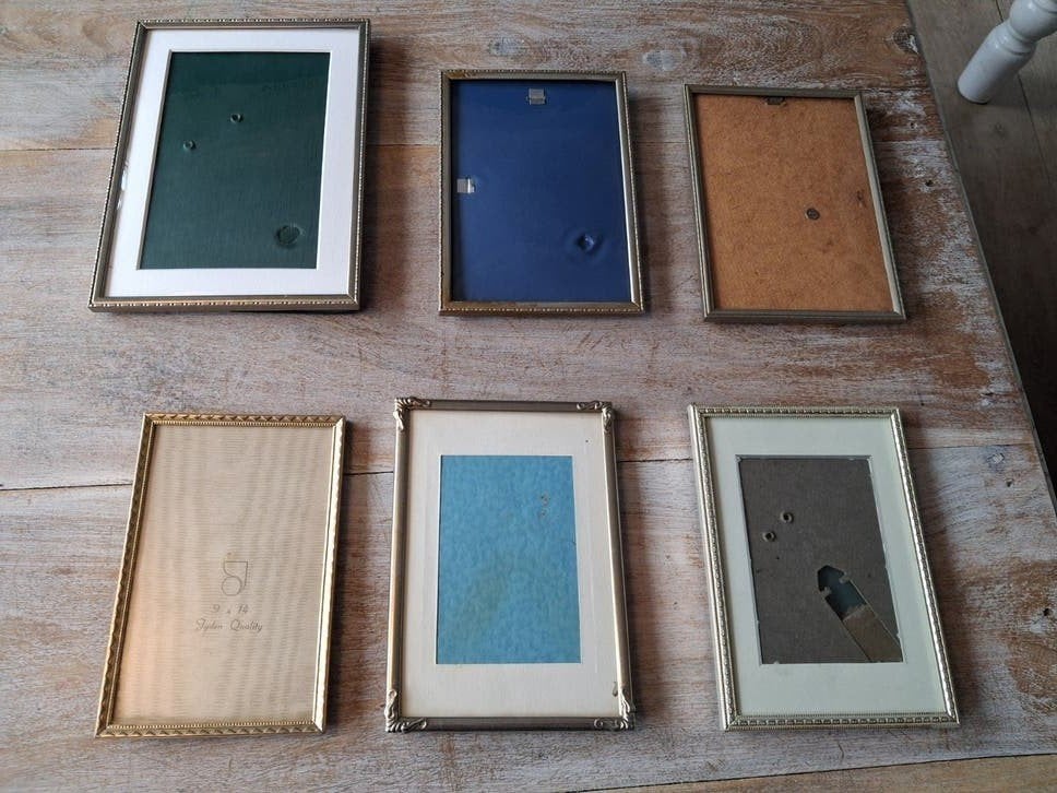 6 metalen fotolijstjes, 3 met bol glas, Gebruikt, Zilver, Metaal, Standaard fotolijst