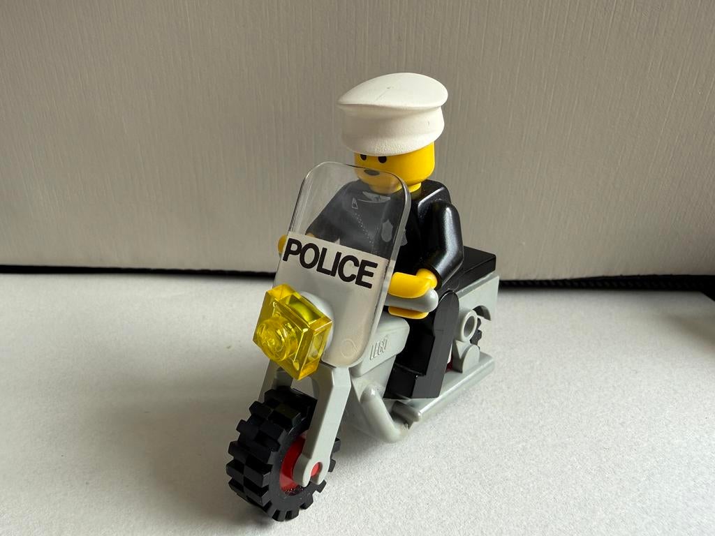 LEGO politie agent op motor minifiguur, Ophalen of Verzenden, Zo goed als nieuw