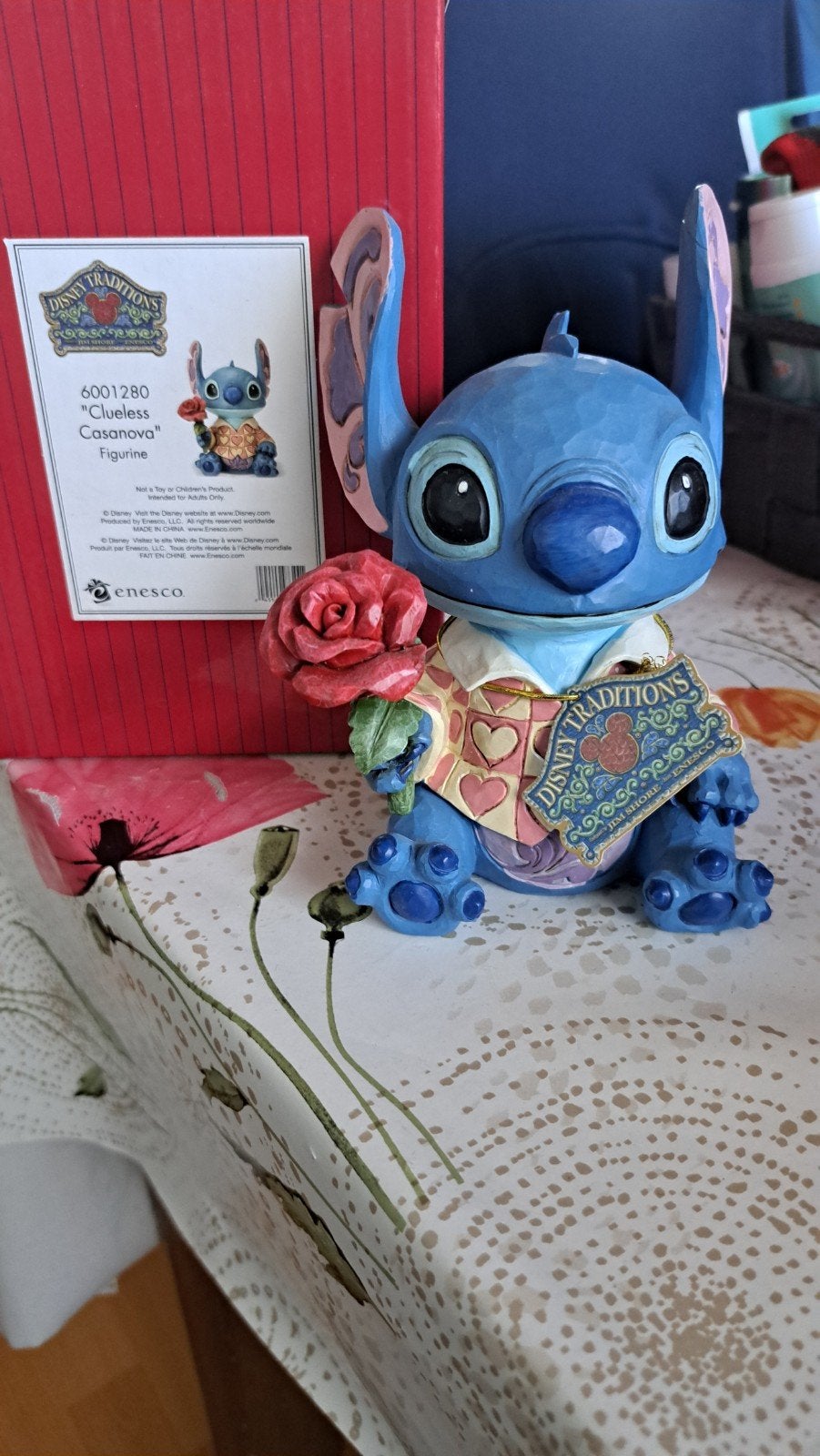 Disney Traditions Stitch "Clueless Casanova" Beeldje, Ophalen, Overige figuren, Zo goed als nieuw, Beeldje of Figuurtje