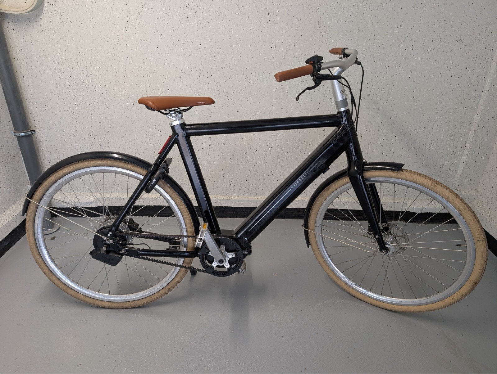 Zo goed als nieuwe Veloretti Electric Ace in de kleur Graphi, Fietsen en Brommers, Elektrische fietsen, Ophalen, Veloretti, Zo goed als nieuw