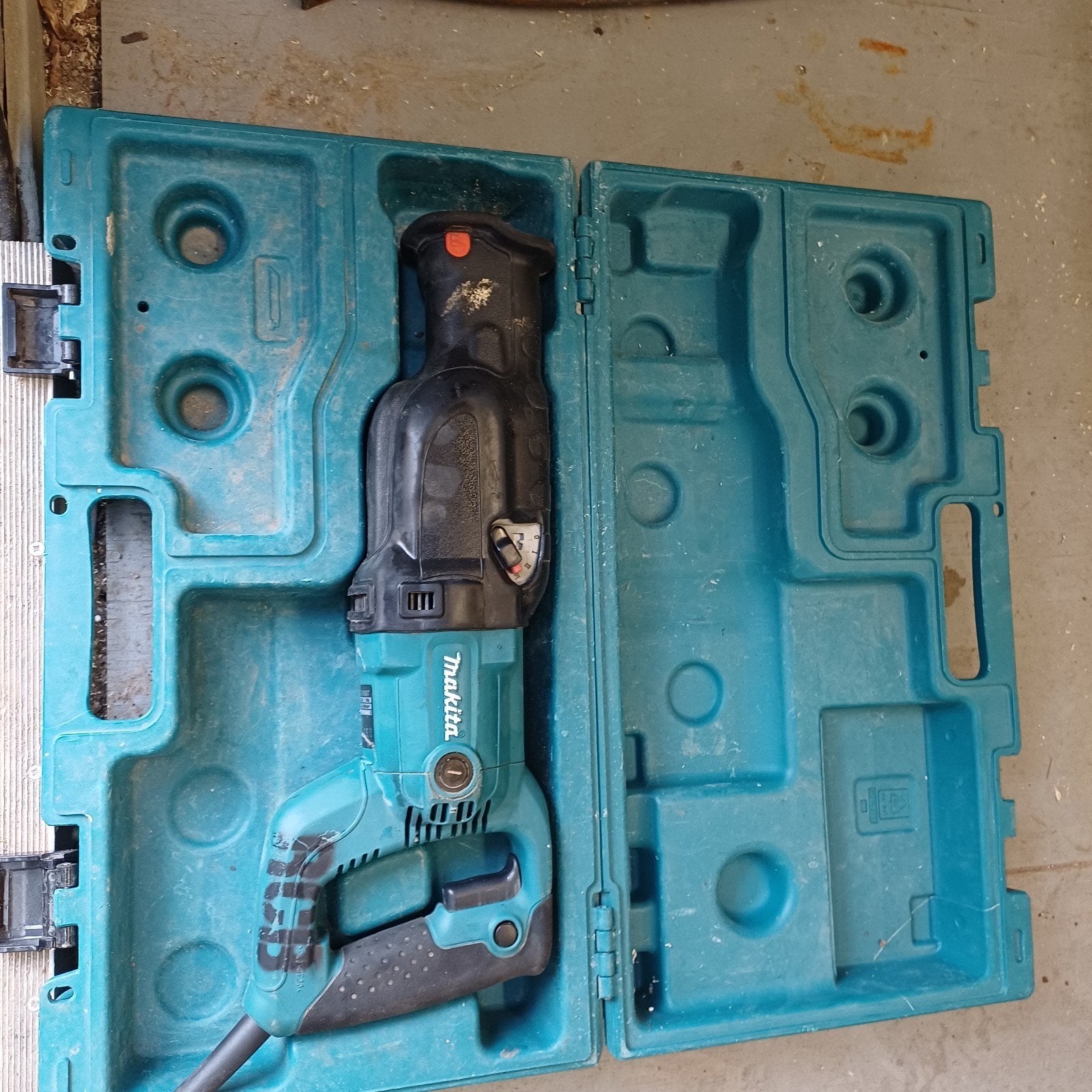 Repricozaag Makita, Ophalen of Verzenden, 1200 watt of meer, 30 tot 70 mm
