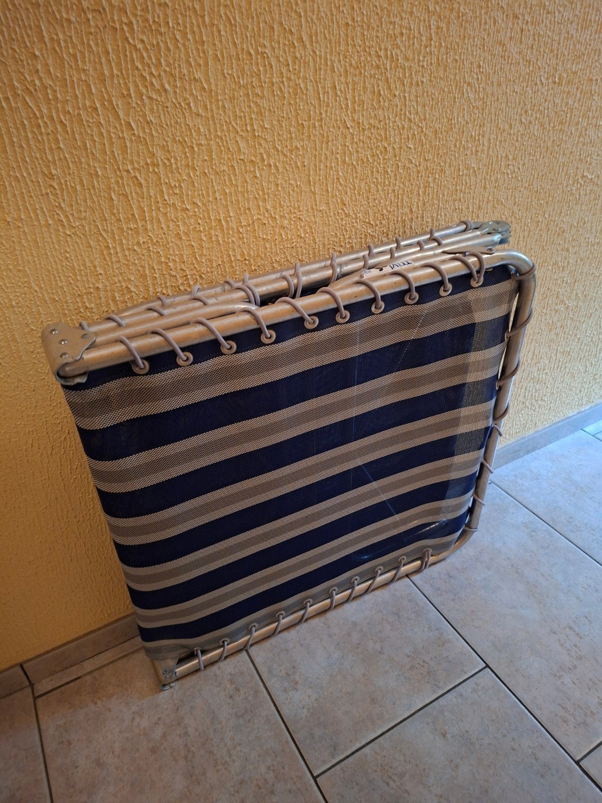 Opvouwbaar ligbed - ideaal voor strand of tuin, Ophalen, Gebruikt, Opvouwbaar, Eenpersoons