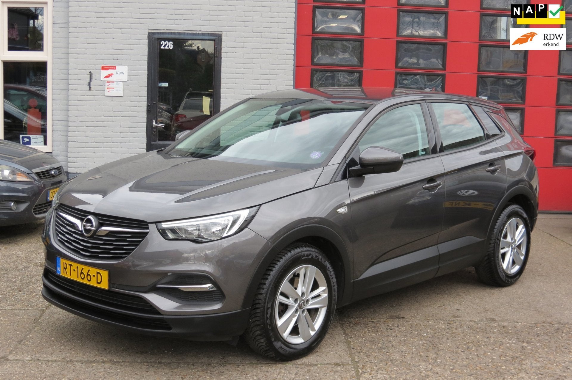 Opel Grandland X 1.2 Turbo Online Edition ,AIRCO , Leder , N, Voorwielaandrijving, Euro 6, 1199 cc, Leder en Stof