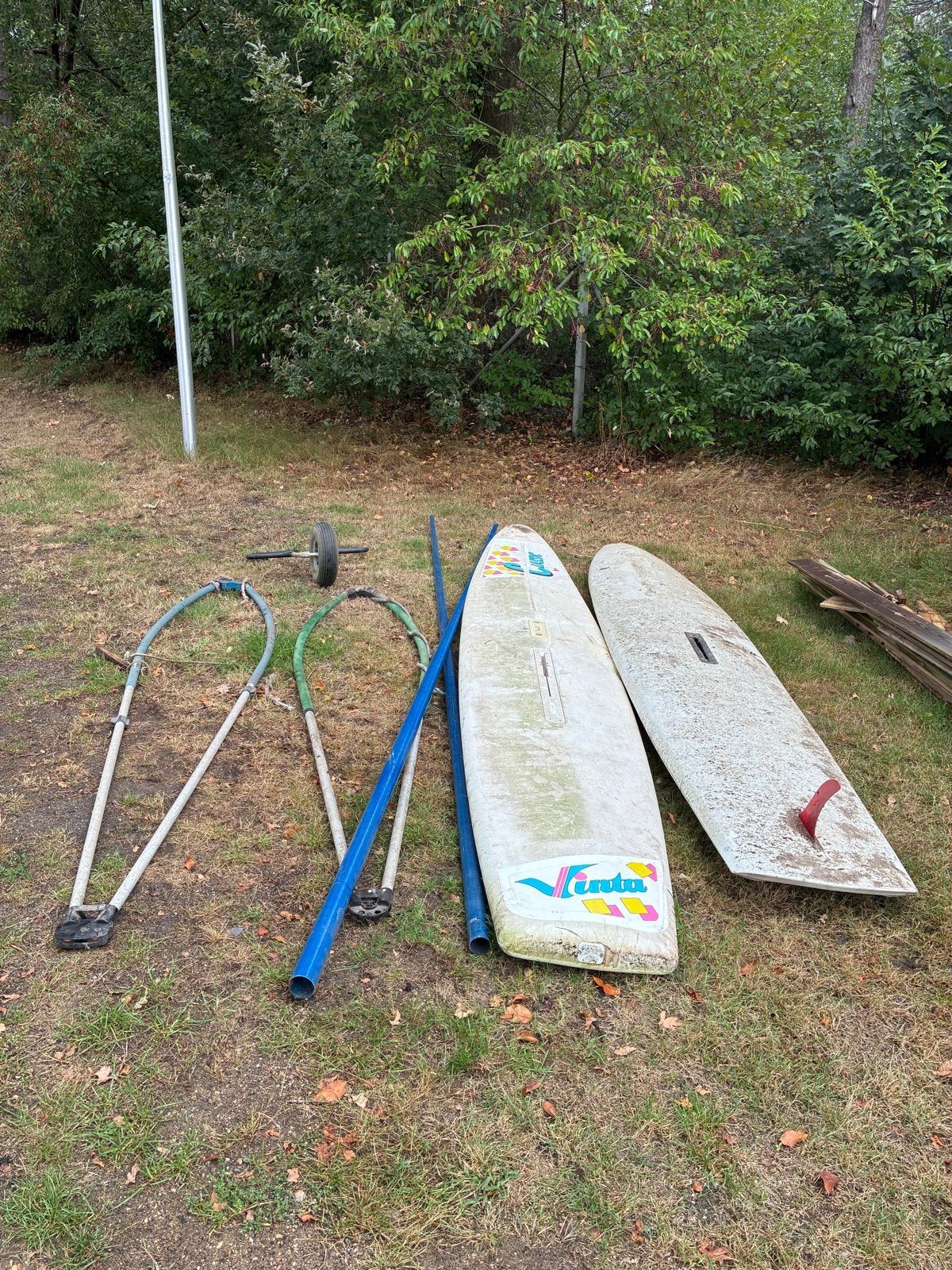 Windsurfset met 2 planken, 2 gieken en masten, Ophalen, 250 tot 300 cm, Gebruikt, Met giek
