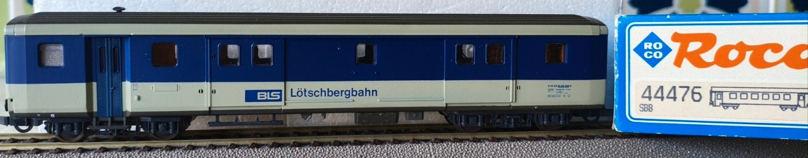 Roco BLS Lötschbergbahn Wagon 44476, Gelijkstroom of Wisselstroom, Wagon, Ophalen of Verzenden, Zo goed als nieuw