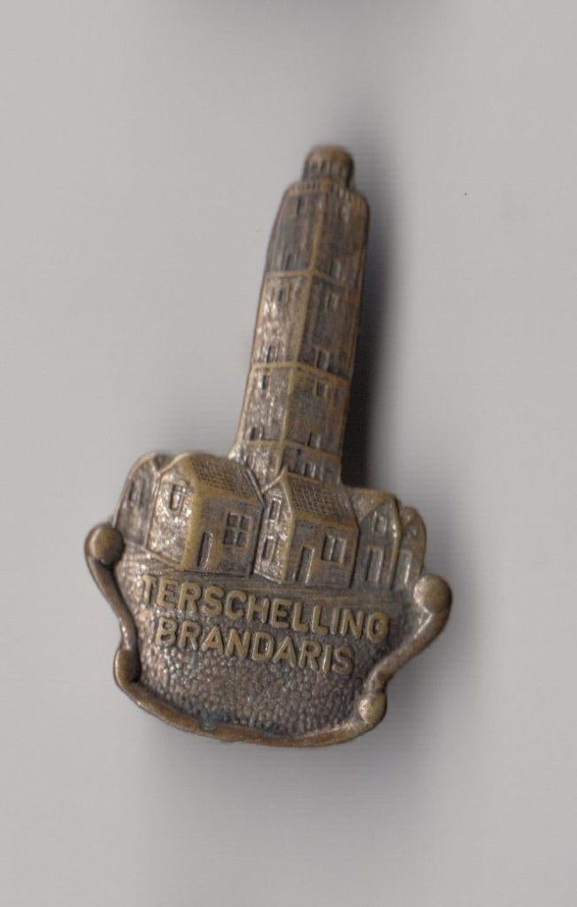 Terschelling Brandaris Vuurtoren Scheepvaart B broche, Verzamelen, Speldjes, Pins en Buttons, Gebruikt, Niet vindbaar, Niet vindbaar