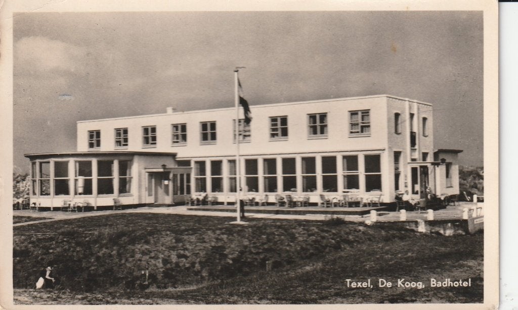 Texel     Badhotel, Ophalen of Verzenden, 1940 tot 1960, Gelopen, Waddeneilanden