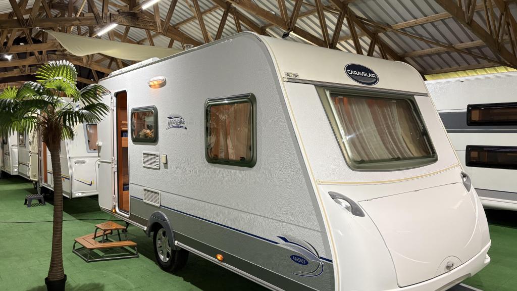Caravelair Antares Luxe 426 Voortent/Stapelbed, Caravans en Kamperen, Caravans, Treinzit, 750 - 1000 kg, Kachel, Contact@caravelair.tm.fr